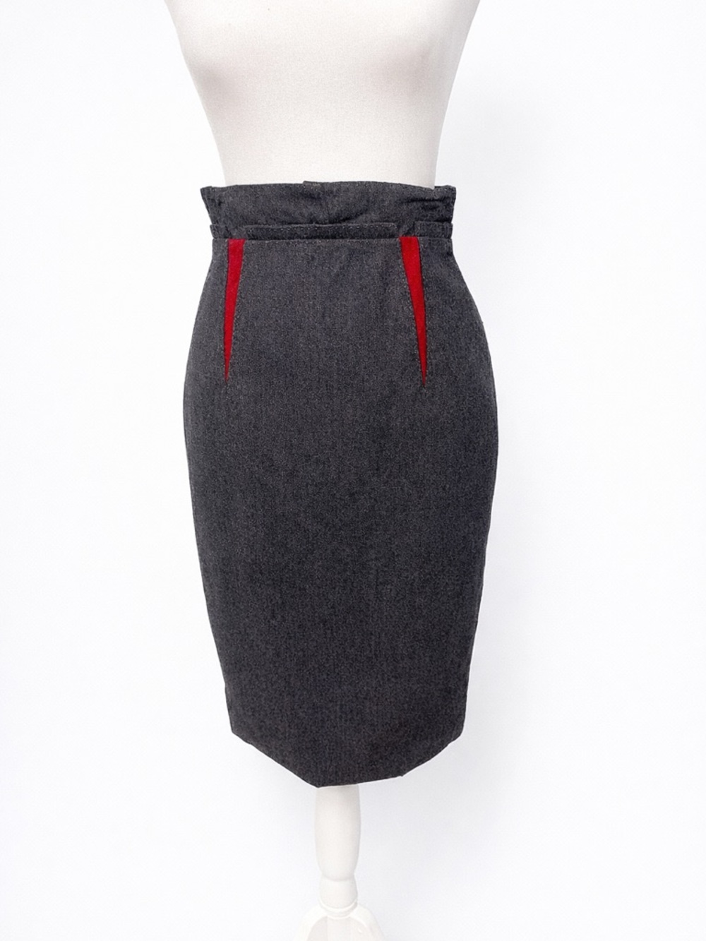 Carolina Herrera Gray Pencil Skirt Approx Size XS 24 Waist Knee Length